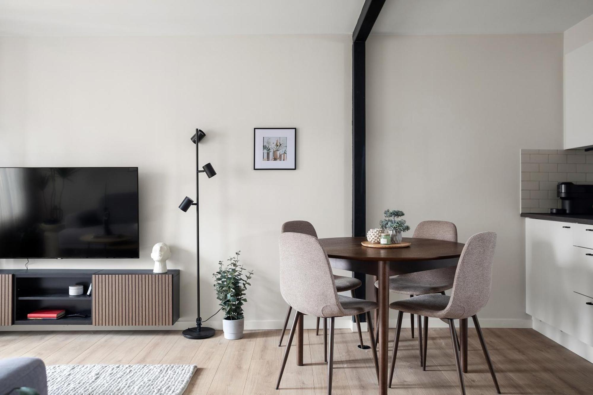 Home Away Apartments Стокхолм Екстериор снимка